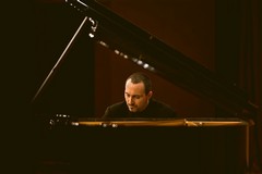 Il grande pianismo internazionale, il prossimo 19 agosto, farà tappa a Trani con Antonio Pompa-Baldi