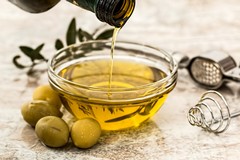 Olio extravergine d'oliva,  giornalisti e opinion leader a Trani per ripercorrere la filiera produttiva