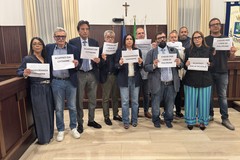 Consiglio comunale del 01 ottobre deserto a Trani: salta la seduta sul dimensionamento scolastico, l’opposizione attacca