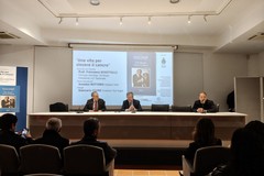 Presentato a Trani il libro “Una vita per vincere il cancro” del professor Francesco Schittulli