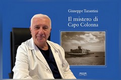 Tra il camice e la storia: il sangue di Trani nel "Mistero" di Pinuccio Tarantini