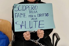 In catene e in sciopero della fame contro la sospensione del servizio medico notturno a Trani