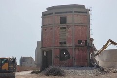 Ex distilleria Angelini, giù anche la torre: avviata attività di demolizione