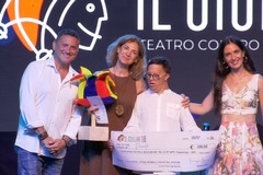 Festival Il Giullare, trionfa la compagnia Guardastelle di Acireale con "Giallo, il mistero dell'ape"