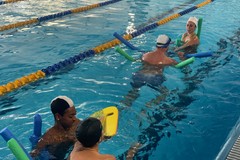 Riprendono le lezioni di nuoto per i ragazzi del Trani Autism Friendly