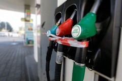 Editoriale | Caro carburante a Trani: prezzi in salita e famiglie sotto pressione