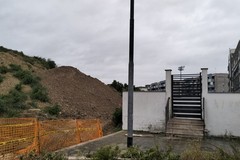 Trani, Via Parini: "Una montagna di vergogna" a ridosso delle abitazioni, il M5S interviene