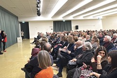 "Venerdì a teatro" cala il poker a San Magno: la compagnia "Artemanus" si esibisce con successo con una commedia brillante e pluripremiata