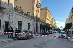 Trani ripiomba nell’incubo delle bombe ai bancomat: paura nella notte in pieno centro