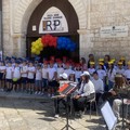 Festa e commozione all’I.C. “Rocca Bovio Palumbo D’Annunzio”: saluto alle classi quinte della primaria
