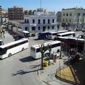 Arrivano i turisti e i bus invadono piazza Plebiscito