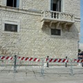 Palazzo Torres, nuovo allarme caduta calcinacci