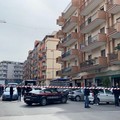  "Pipistrelli stesi " sul balcone? Scenario insolito in corso Manzoni