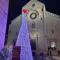 Maldarizzi Automotive illumina la città di Bari donando l’albero di Natale 