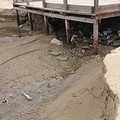 L'alluvione spacca la spiaggia di Colonna