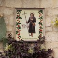 Il centro storico tranese accoglie gli altarini dedicati a San Nicola nei giorni della festa