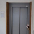 Fuori servizio l’ascensore della biblioteca comunale: e alcuni anziani rinunciano all’incontro dell’Auser