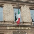 Strage di Bruxelles, a palazzo di città bandiere a mezz'asta