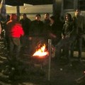 Sciopero, falò per tutta la notte sulla Trani-Andria
