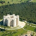 Uno short pubblicitario per promuovere Castel del Monte