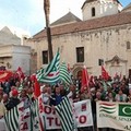 Lavoro: sindacati in piazza a Trani