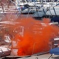 Esercitazione nel porto di Trani, simulato l'incendio di un peschereccio