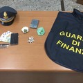 Spaccio di sostanze stupefacenti a Trani e Bisceglie, in due finiscono in manette