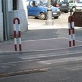 A Trani si sistemano i marciapiedi senza tener conto degli scivoli per disabili