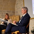 Carceri, Gianni Alemanno presenta a Trani «L’emergenza negata»: «La realtà ha il sapore della follia»
