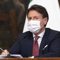 Conte firma il nuovo decreto, resta da capire se la Puglia è rossa o arancione