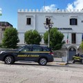 Oltre 320 irregolarità e 36 lavoratori fantasma: la stretta della Finanza nella Bat