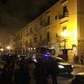 Corso Cavour, in fiamme la canna fumaria