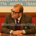 «Noi dell'opposizione idioti? Allora sono fiero di essere idiota»