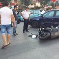 Incidente in piazza Martiri, auto contro moto