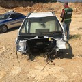 Blitz nelle campagne, ritrovata un'auto carbonizzata al confine di Trani