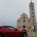 Piazza Duomo si colora di rosso: ecco la nuova  "Ferrari Portofino "