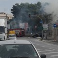 Incendio in via Papa Giovanni, in fiamme un terreno incolto