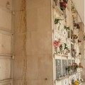 Cimitero comunale, la denuncia di Merra: «Una situazione devastante»