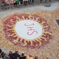 Corpus Domini 2025, domenica 22 giugno un'infiorata a richiamo di santità 