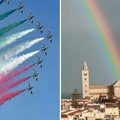 Di frecciate, Frecce (tricolore) e arco(baleni): come dipingere il cielo di Trani?