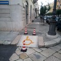 Scivoli e rampe, nuova segnaletica orizzontale in via Cavour