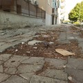 Anche in zona Sant' Angelo marciapiedi e piazza quasi inagibili, le denunce dei residenti