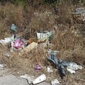 Via delle Cave, discarica di rifiuti e roghi di immondizia