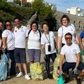 Loro sono gli Amici del Mare, questo è il bottino della domenica:  "Quando impareremo a non sporcare? "