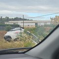 Incidente sulla Trani-Andria, un'auto finisce nella scarpata