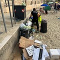 Spiagge prese d'assalto a Ferragosto, il Comune intensifica la pulizia