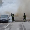 Auto in fiamme a Pozzopiano, incendio coinvolge due vetture