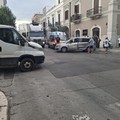 Scontro tra un’auto e un autospurgo a Trani: un ferito