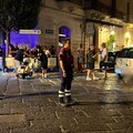 Incidente in piazza della Repubblica, ragazza finisce a terra