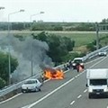 Auto in fiamme allo svincolo di Trani, conducente illeso